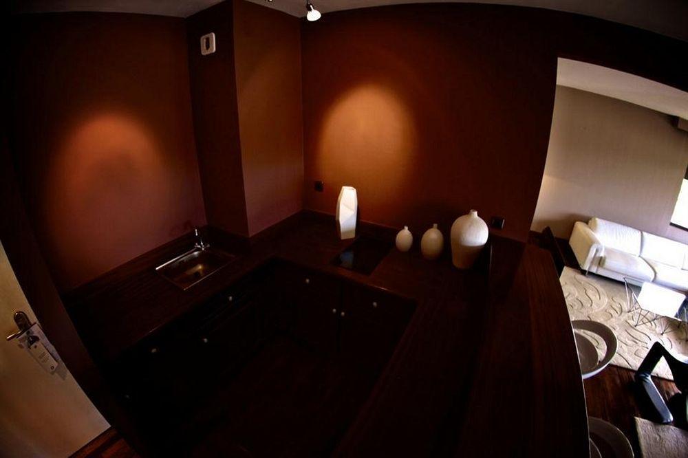 Hotel Le Saint Denis Saint-Denis Quarto foto