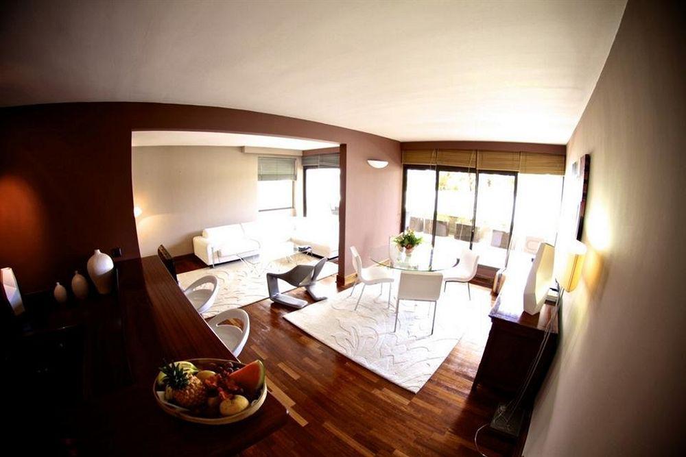 Hotel Le Saint Denis Saint-Denis Quarto foto